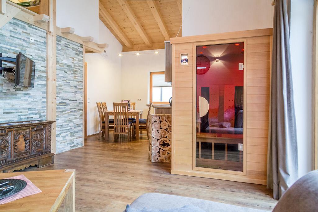 Zugspitzchalets ビーバーヴィアー 部屋 写真