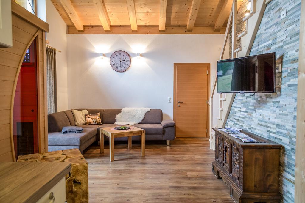 Zugspitzchalets ビーバーヴィアー 部屋 写真