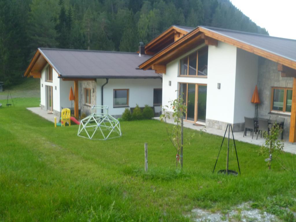 Zugspitzchalets ビーバーヴィアー エクステリア 写真